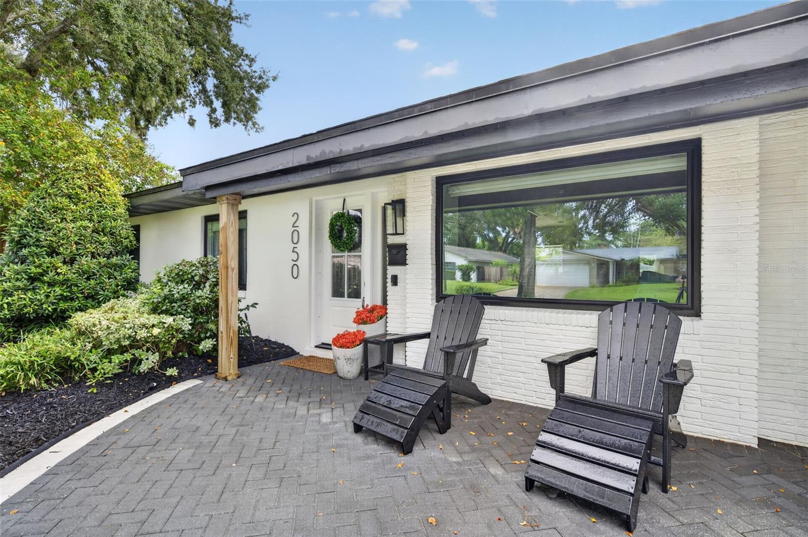 2050 Thunderbird Trl Property Photo 5