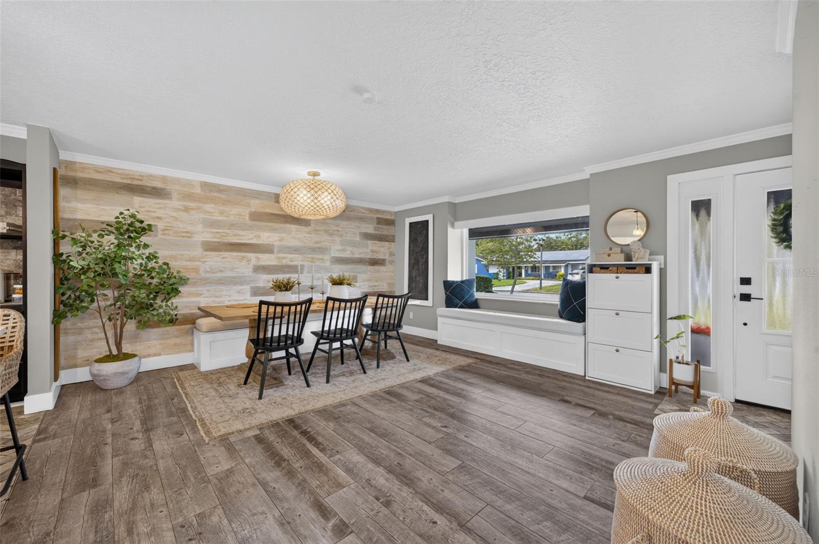 2050 Thunderbird Trl Property Photo 7