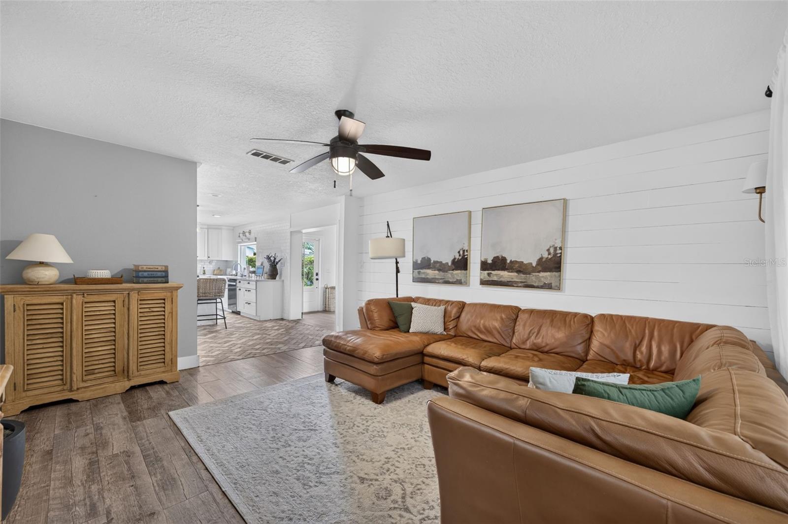 2050 Thunderbird Trl Property Photo 20