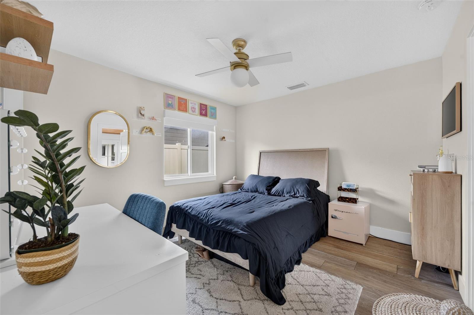 2050 Thunderbird Trl Property Photo 33