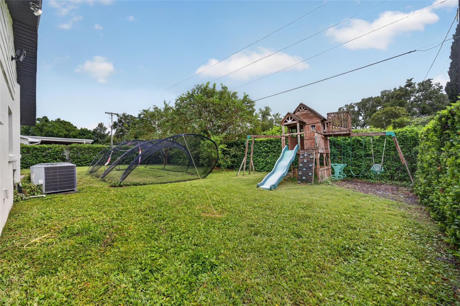 2050 Thunderbird Trl Property Photo 36