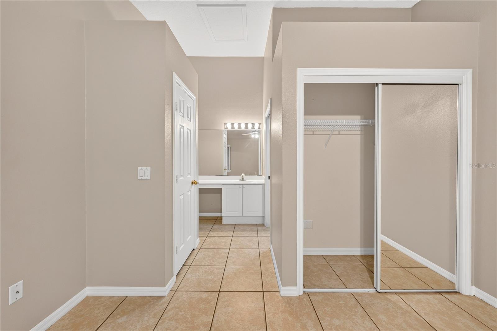 8831 Grand Palms Cir, Apt B Property Photo 15