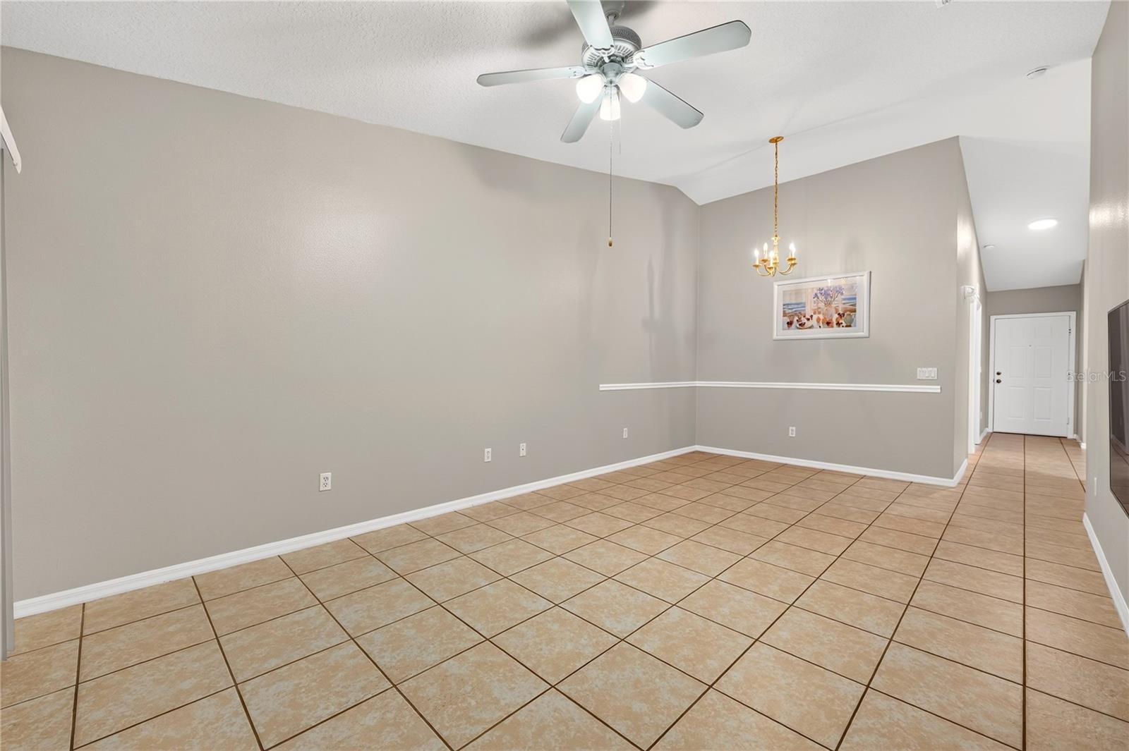 8831 Grand Palms Cir, Apt B Property Photo 23