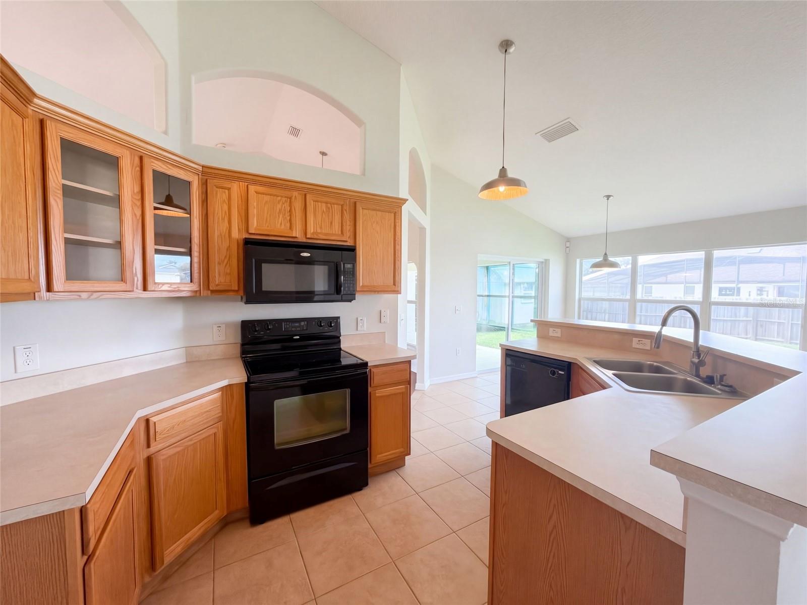 2062 Dalton Ave Property Photo 3