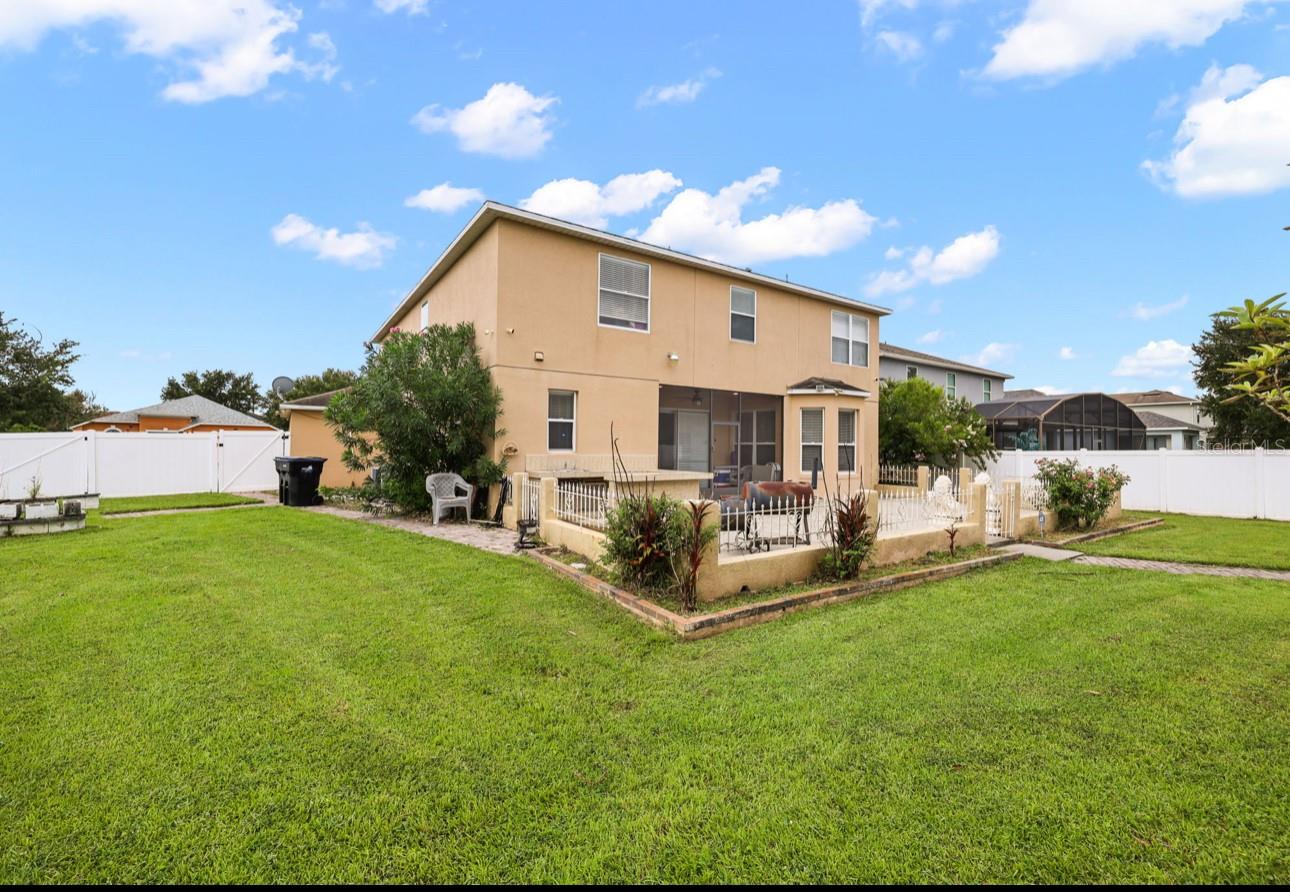 12657 Iris Lake Dr Property Photo 28