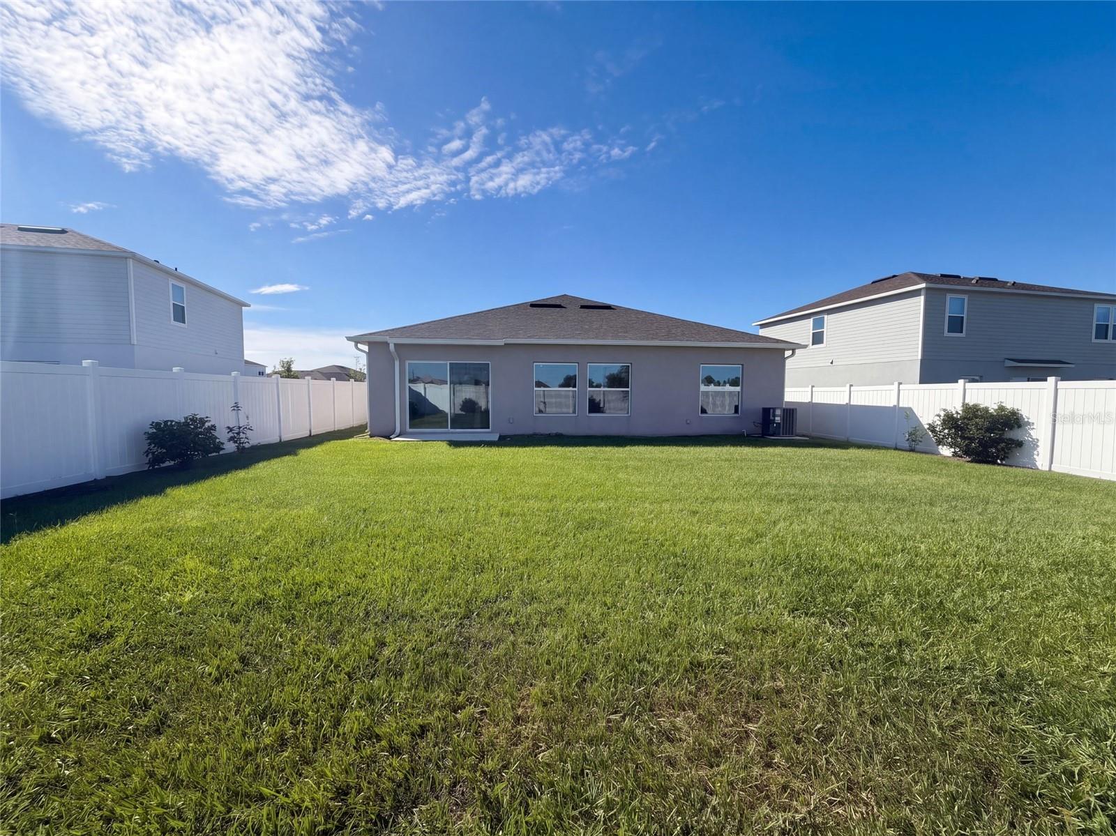 124 Citrine Loop Property Photo 5