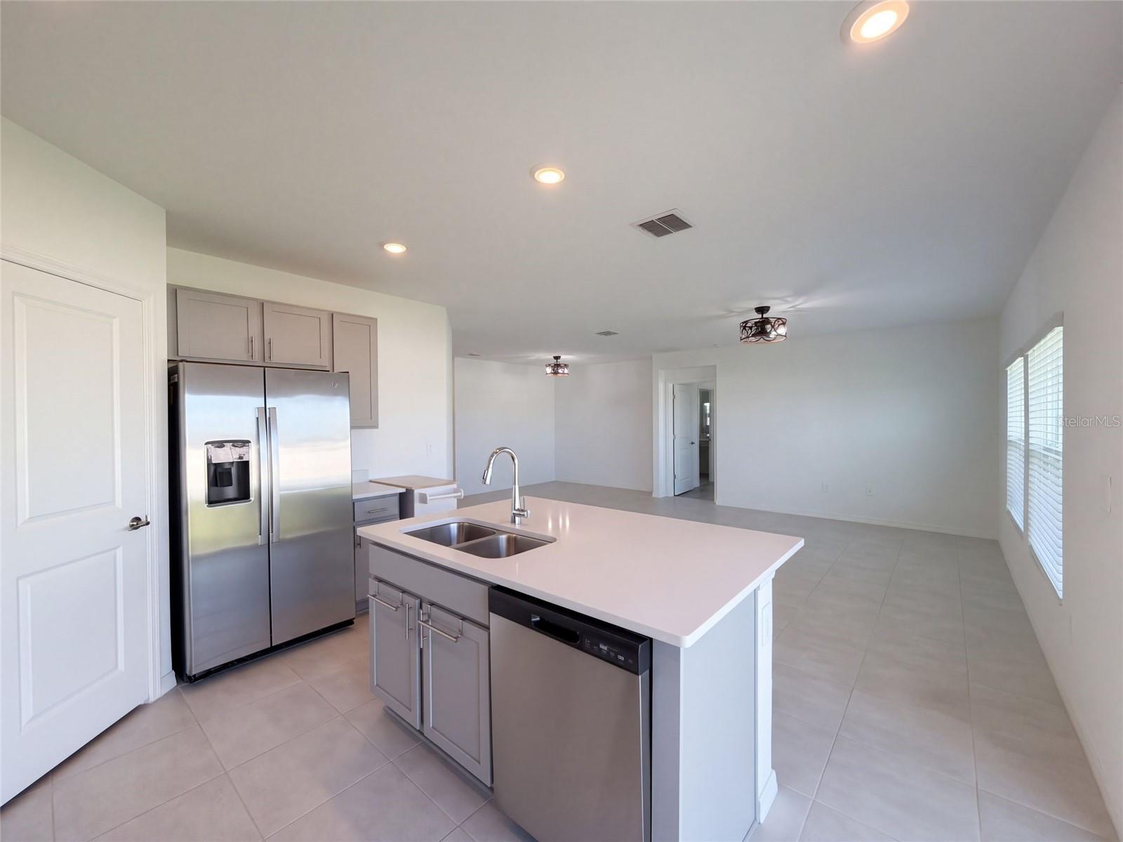 124 Citrine Loop Property Photo 8