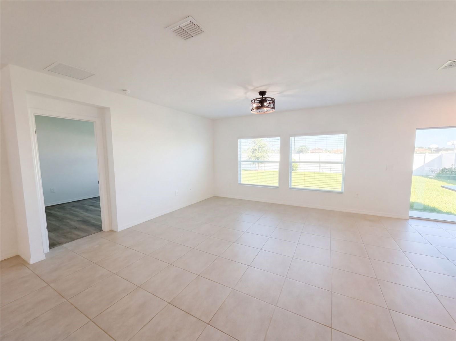 124 Citrine Loop Property Photo 11