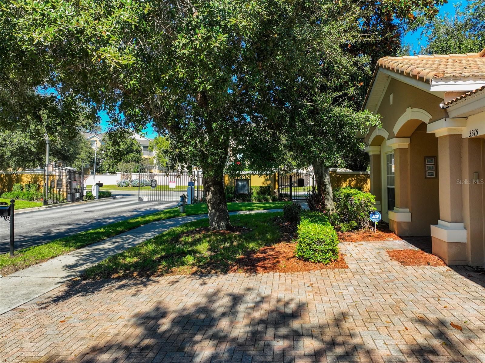 3315 Flamborough Dr Property Photo 8