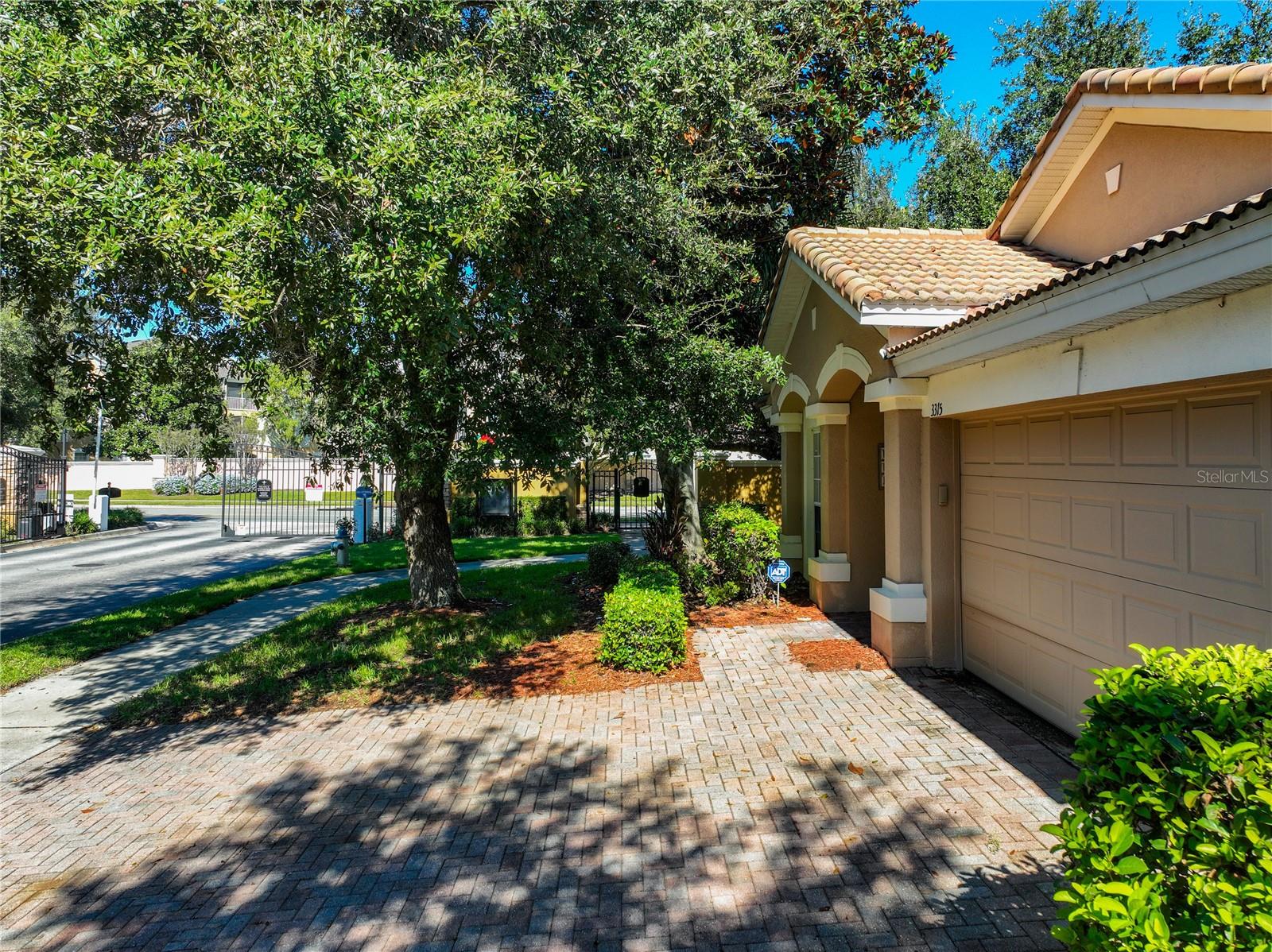 3315 Flamborough Dr Property Photo 12