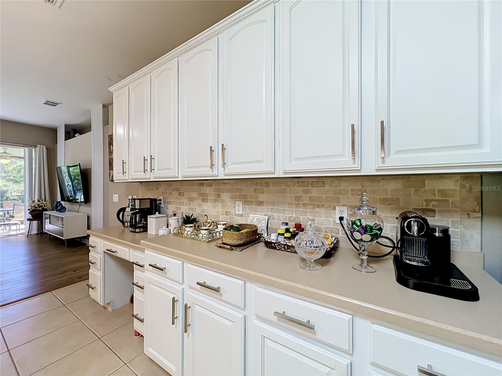 3315 Flamborough Dr Property Photo 29