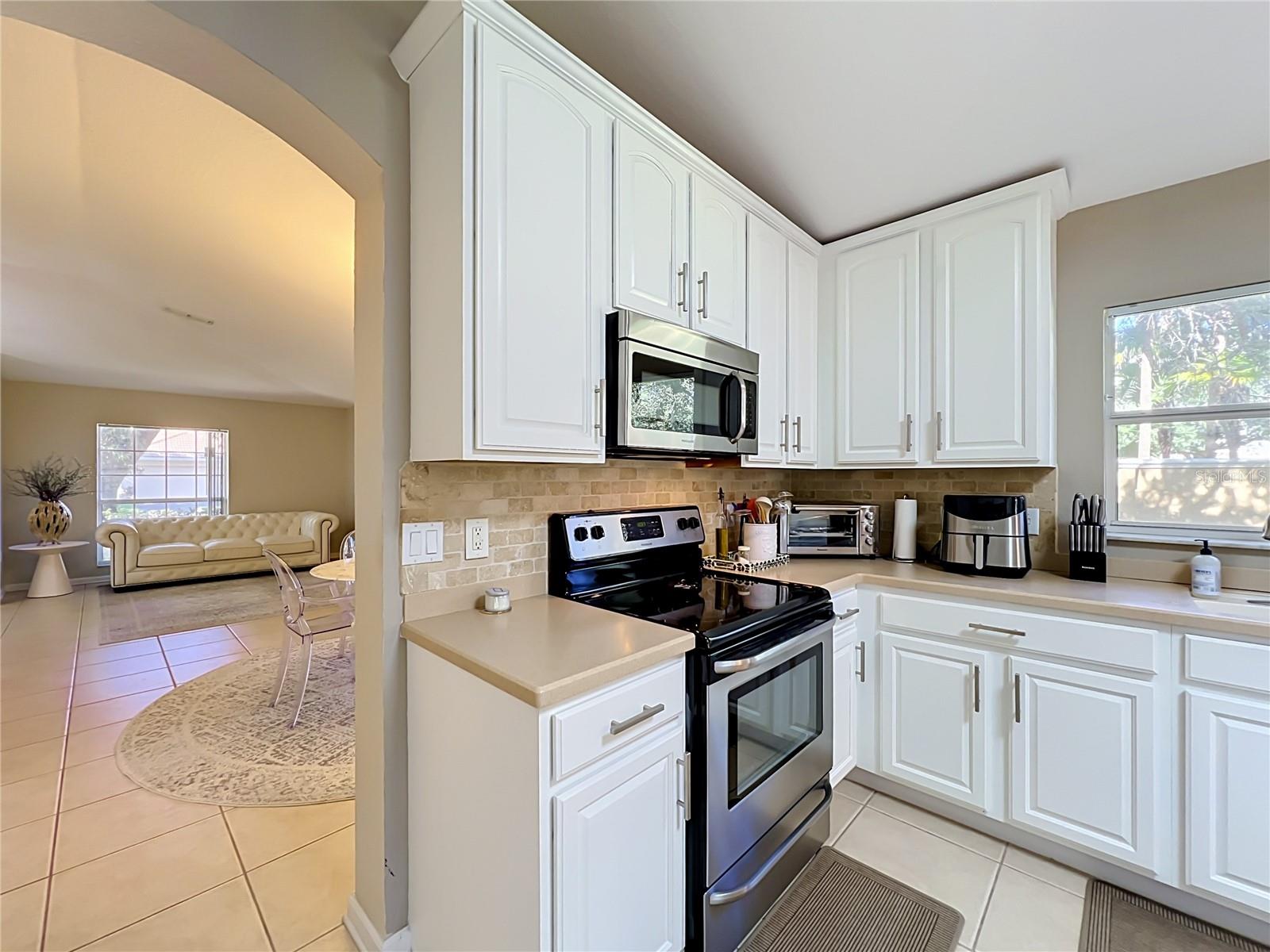 3315 Flamborough Dr Property Photo 32