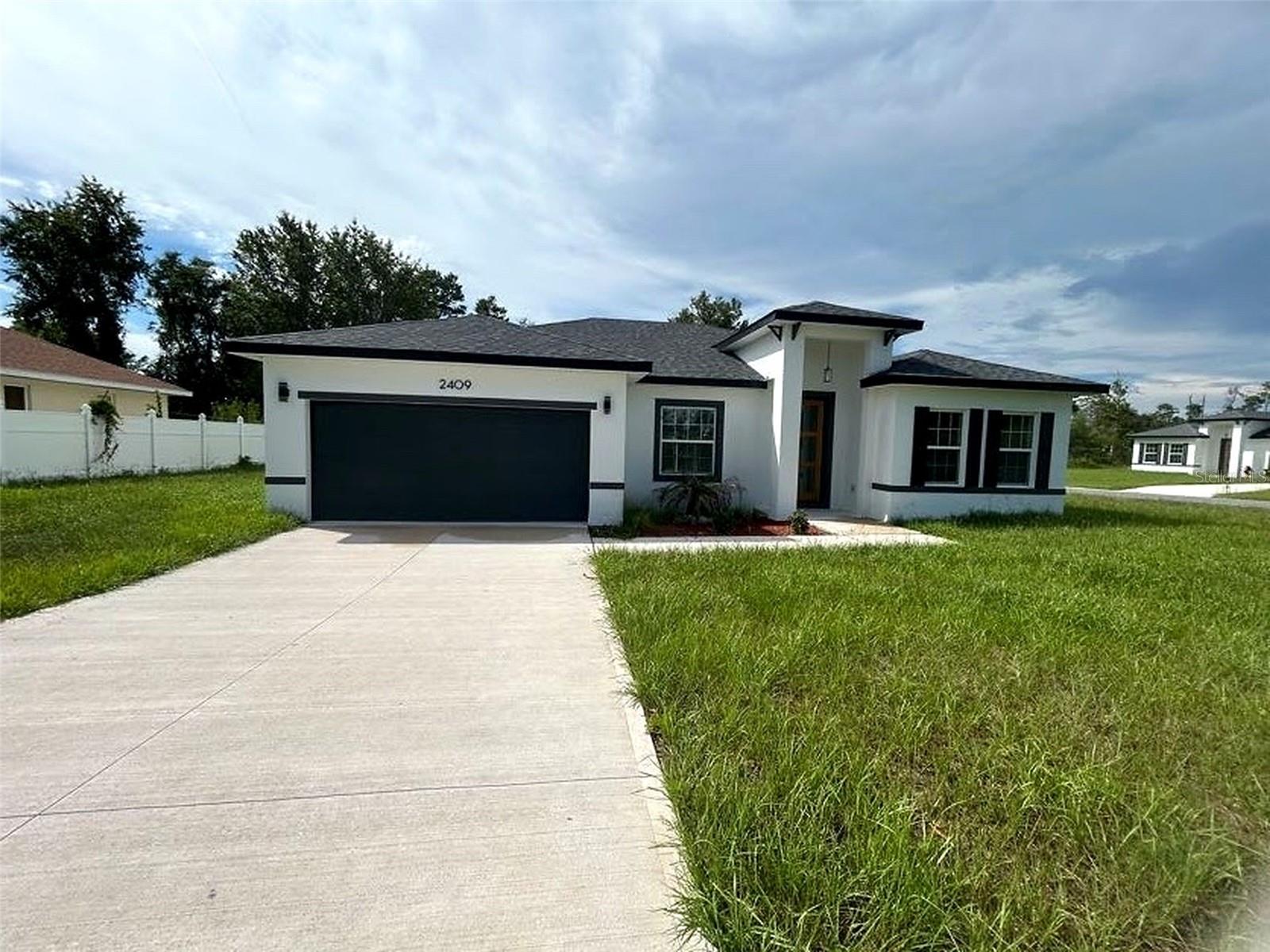 2409 SW 170TH PL Property Photo 1