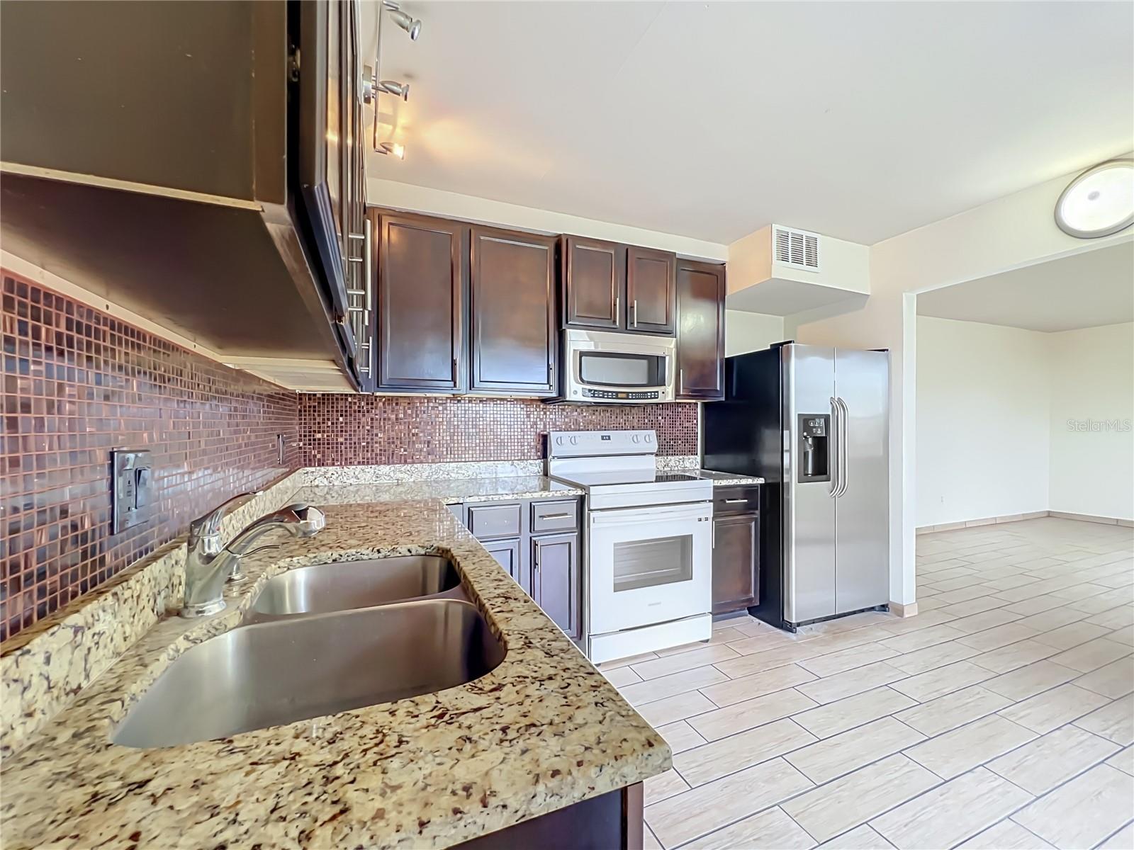 5885 Dahlia Dr #103 Property Photo 9