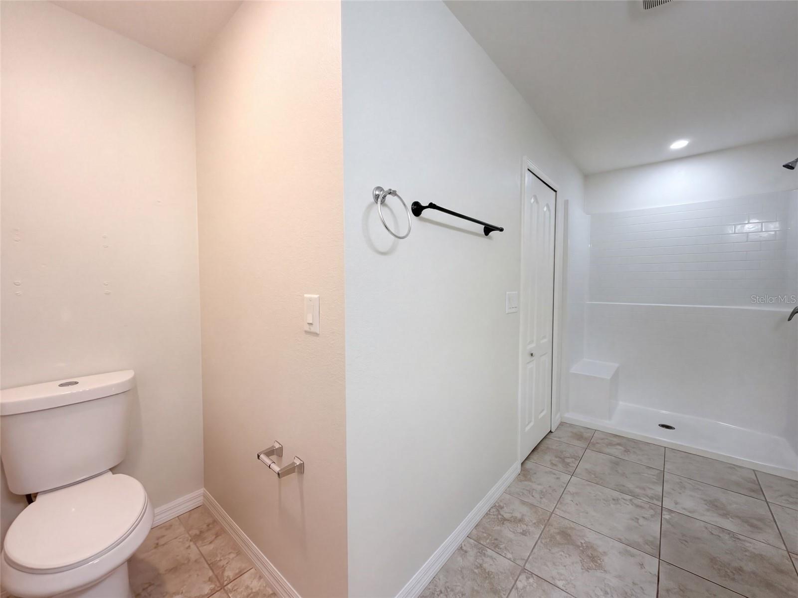 370 Hyacinth St Property Photo 17