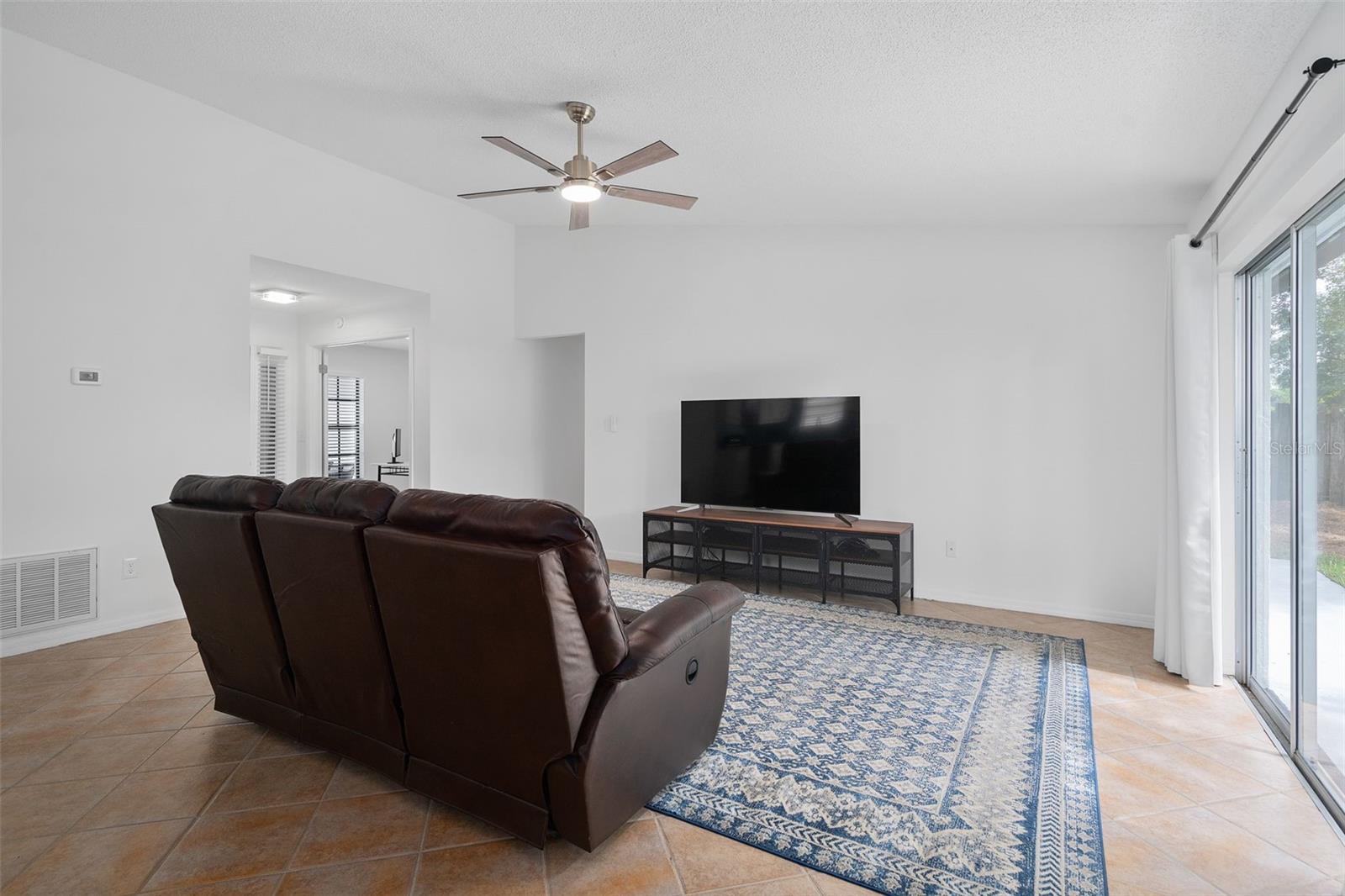 9932 Earlston St Property Photo 10
