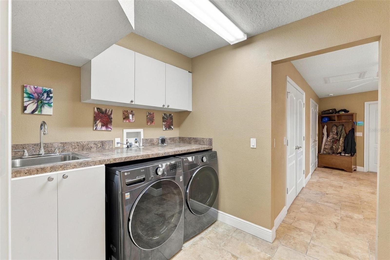 2150 W Dale Cir Property Photo 78