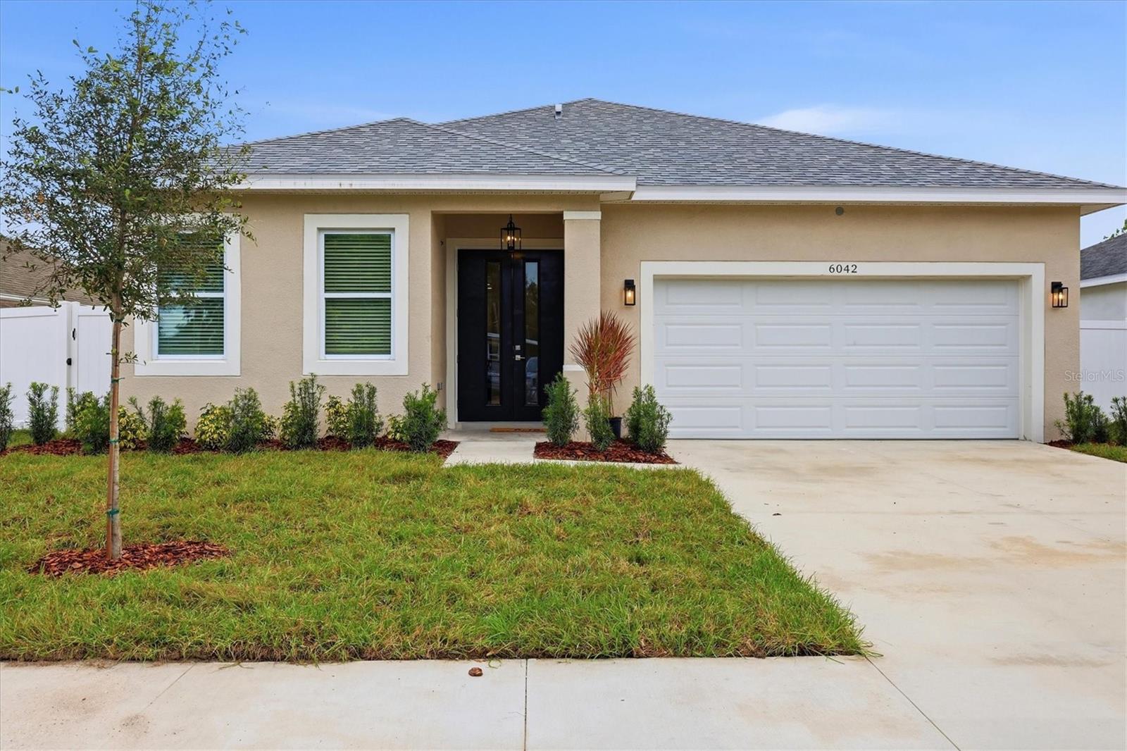 6042 105th Ter N Property Photo 1