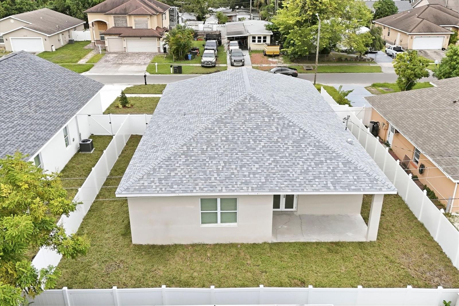 6042 105th Ter N Property Photo 11