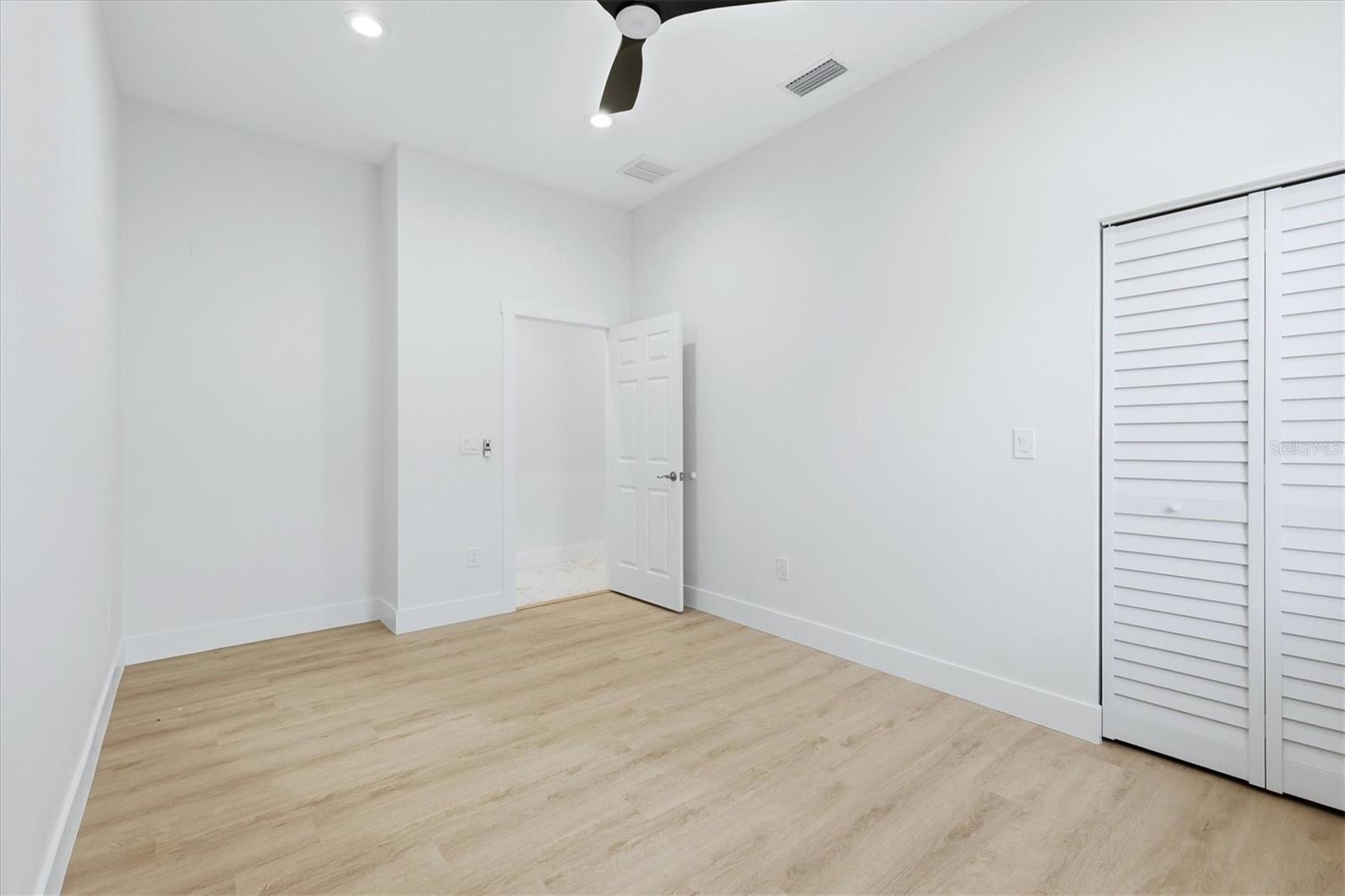 6042 105th Ter N Property Photo 37