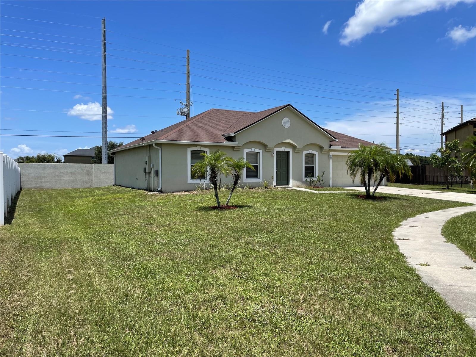 1804 Ashton Park Pl Property Photo 2