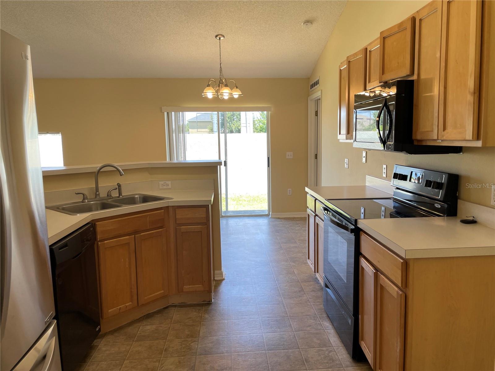 1804 Ashton Park Pl Property Photo 5