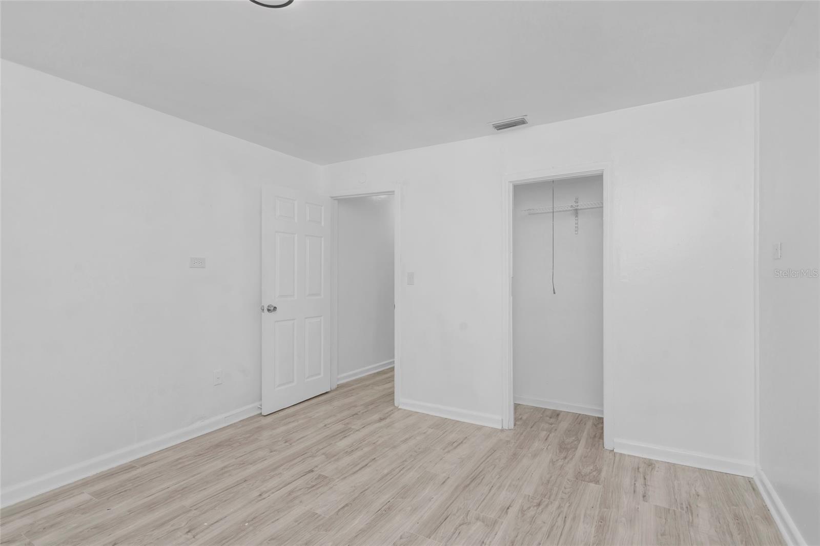 8021 N Edison Ave Property Photo 13