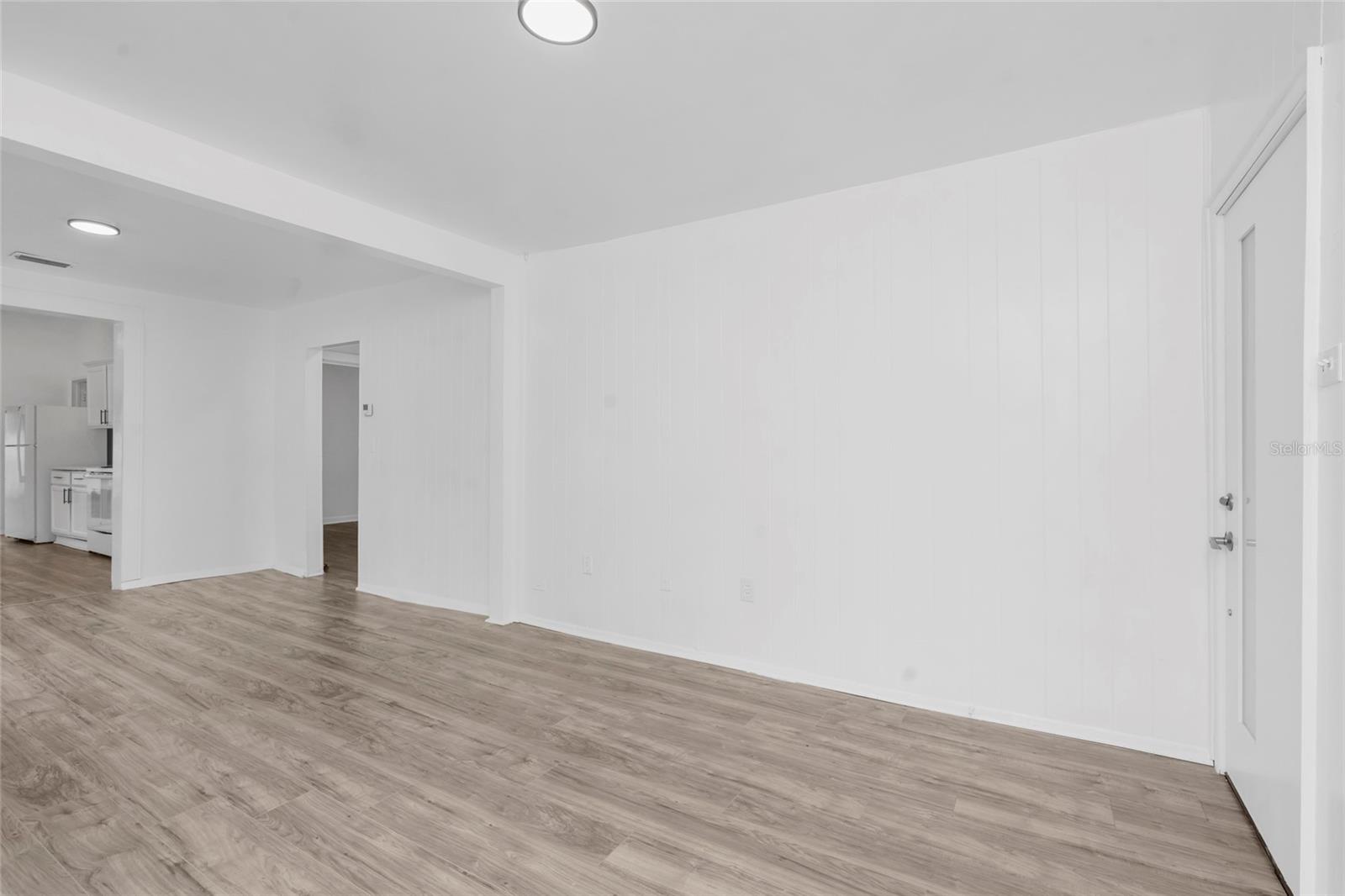 8021 N Edison Ave Property Photo 20