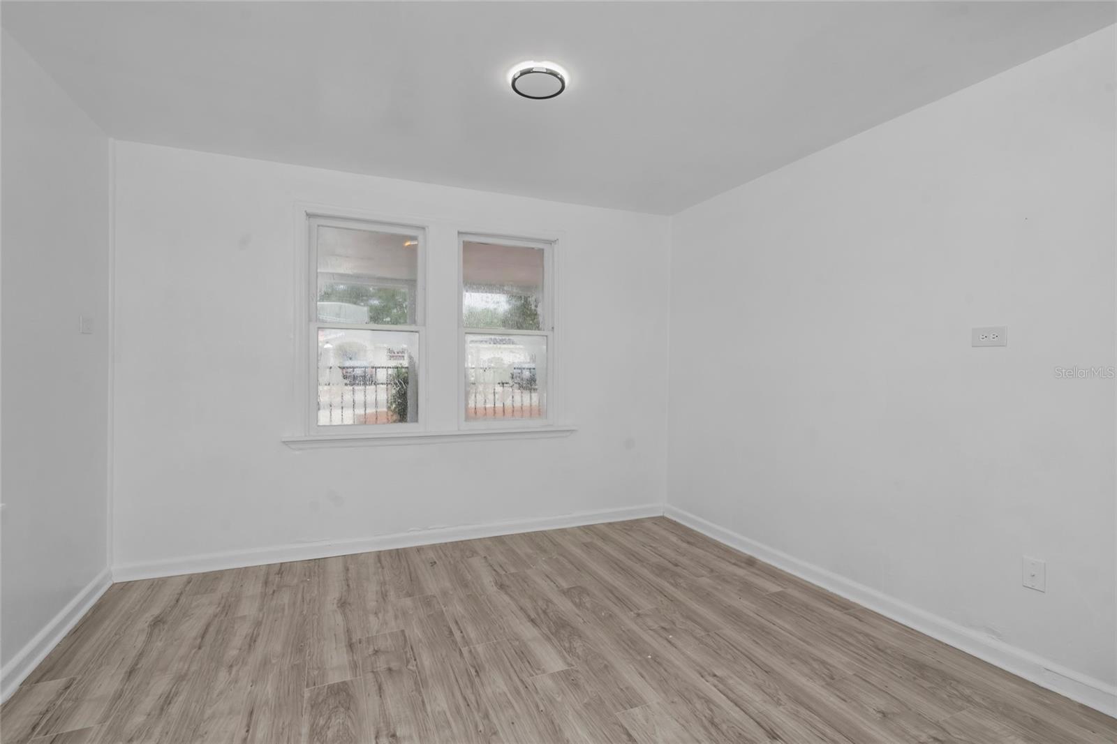 8021 N Edison Ave Property Photo 22