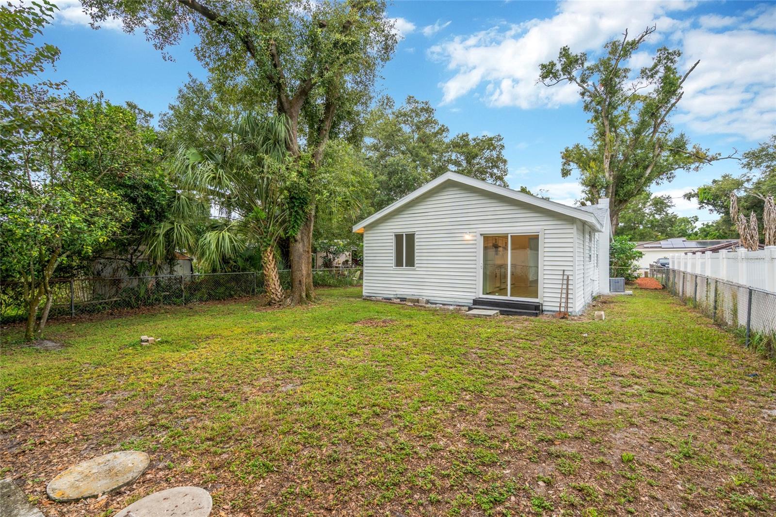 8021 N Edison Ave Property Photo 37