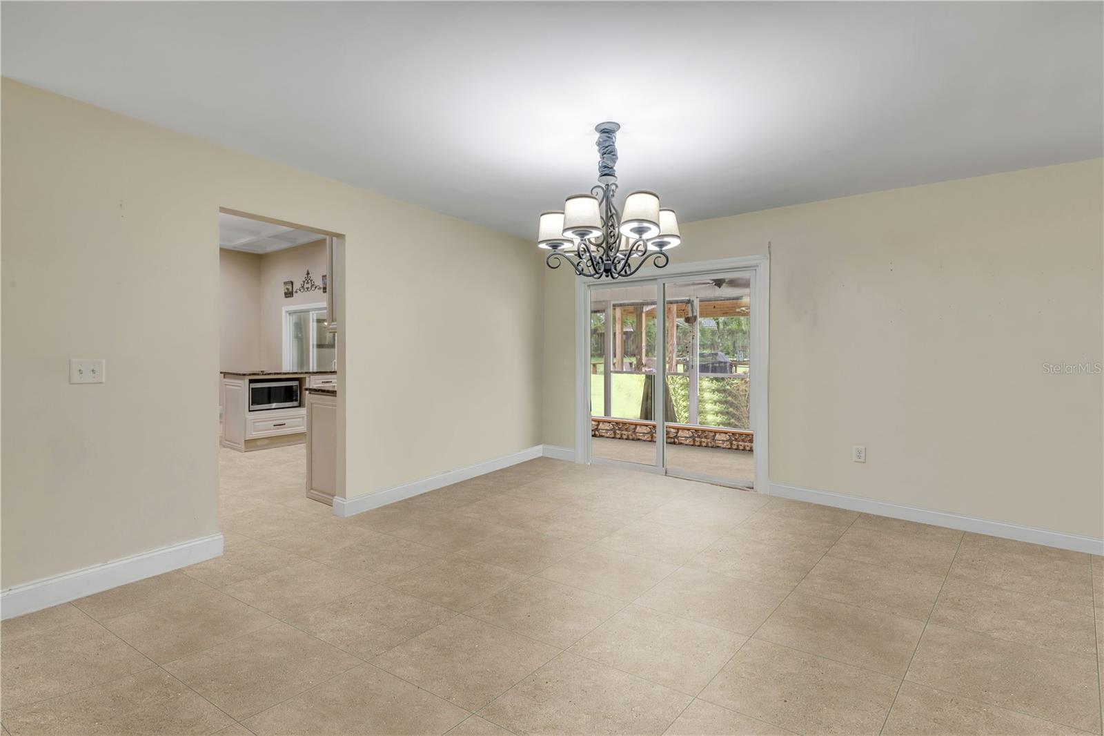 253 Grand Ave Property Photo 5