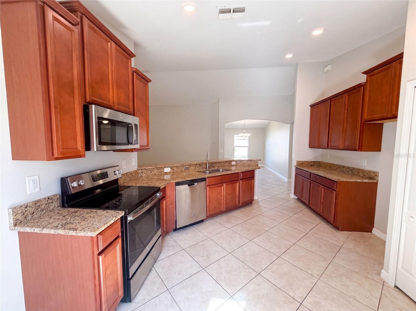 10080 Tolman Dr Property Photo 3