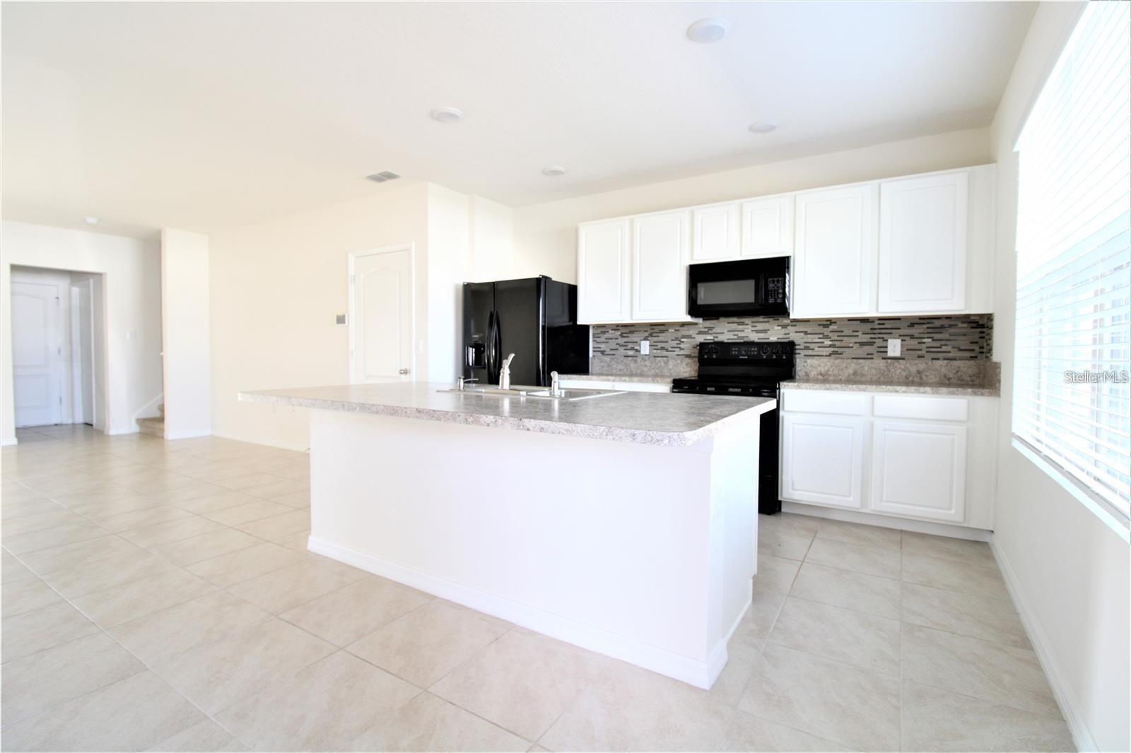 1842 Katz Crossing Dr Property Photo 5
