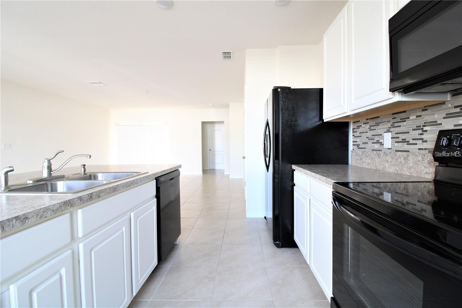 1842 Katz Crossing Dr Property Photo 8