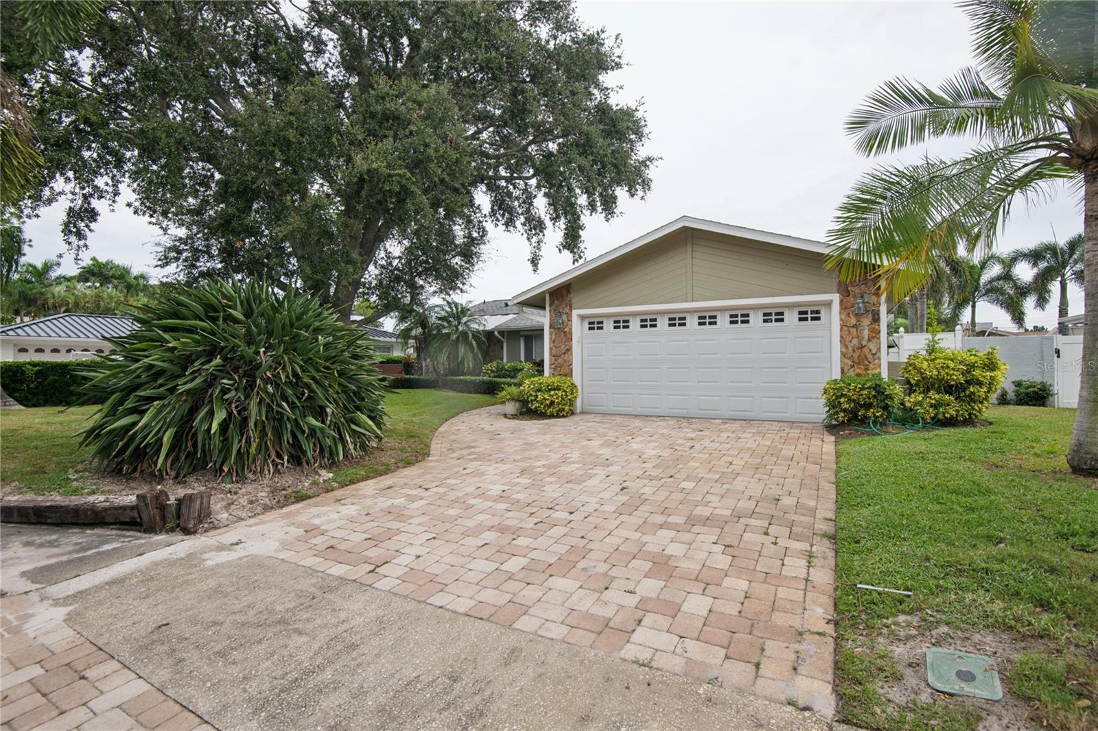 13511 RUSTIC PINES BLVD S Property Photo 1