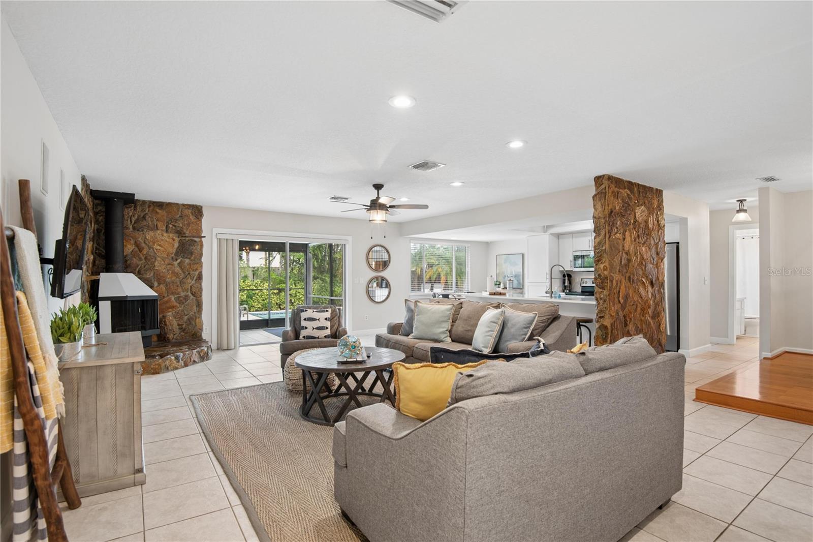 13511 Rustic Pines Blvd S Property Photo 11