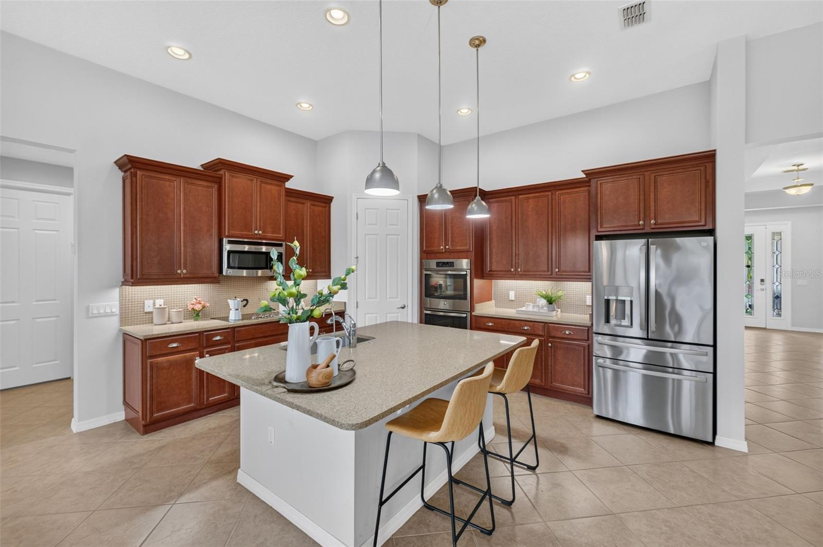 555 Tapatio Ln Property Photo 12