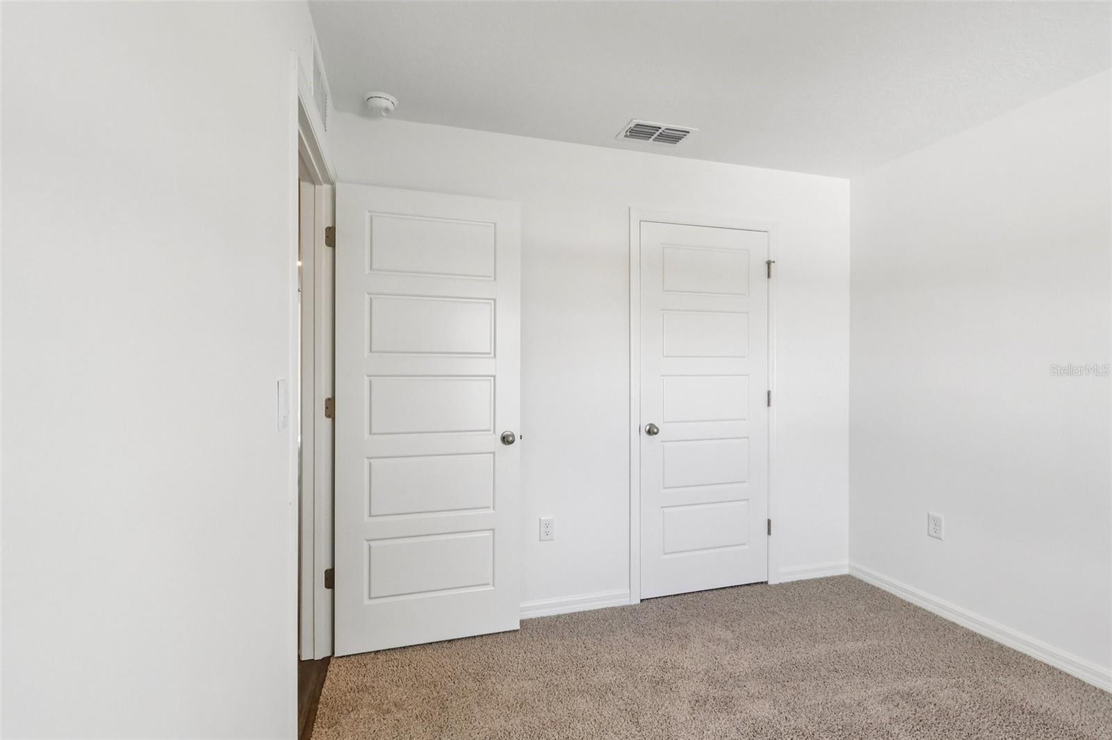 1158 Amber Waves Ct Property Photo 13