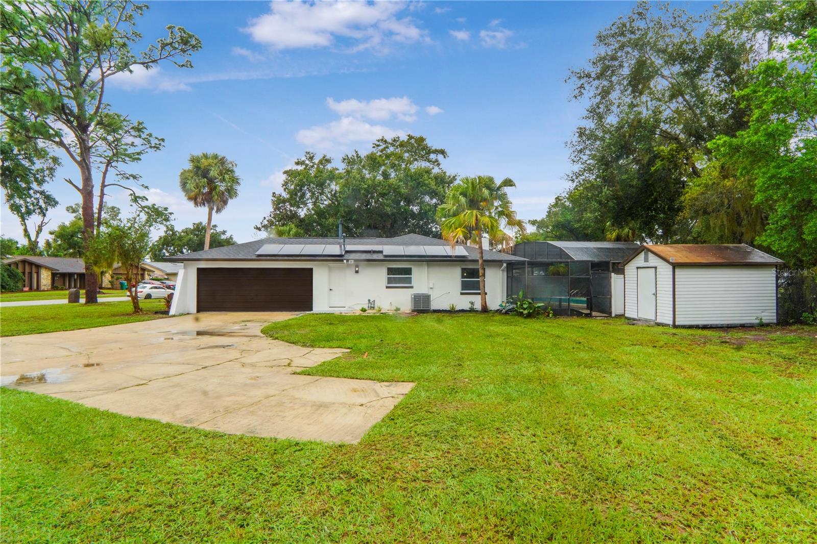 219 Sheridan Ave Property Photo 4