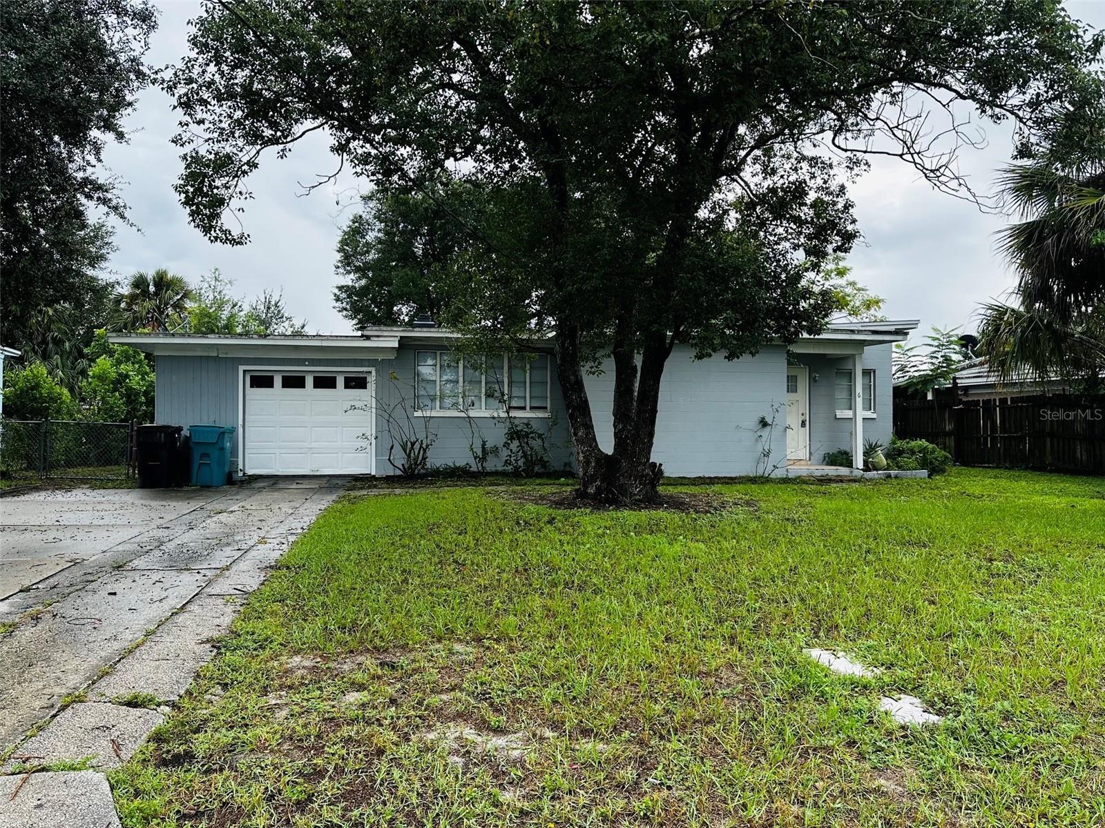 611 San Juan Blvd Property Photo 2