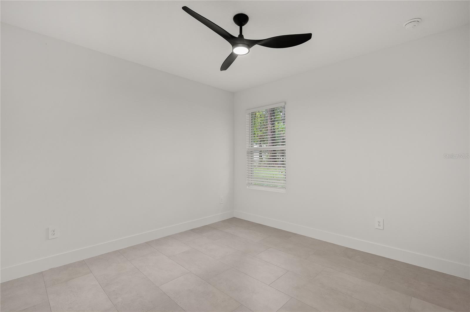 1186 7th St Property Photo 10