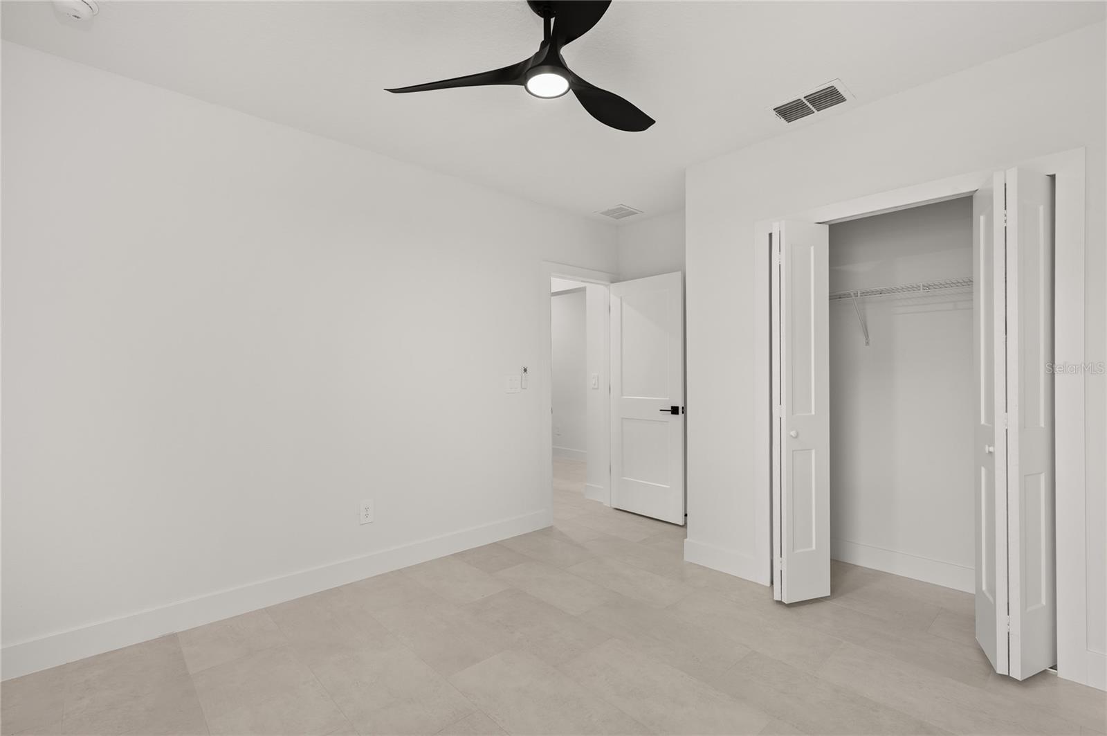 1186 7th St Property Photo 11