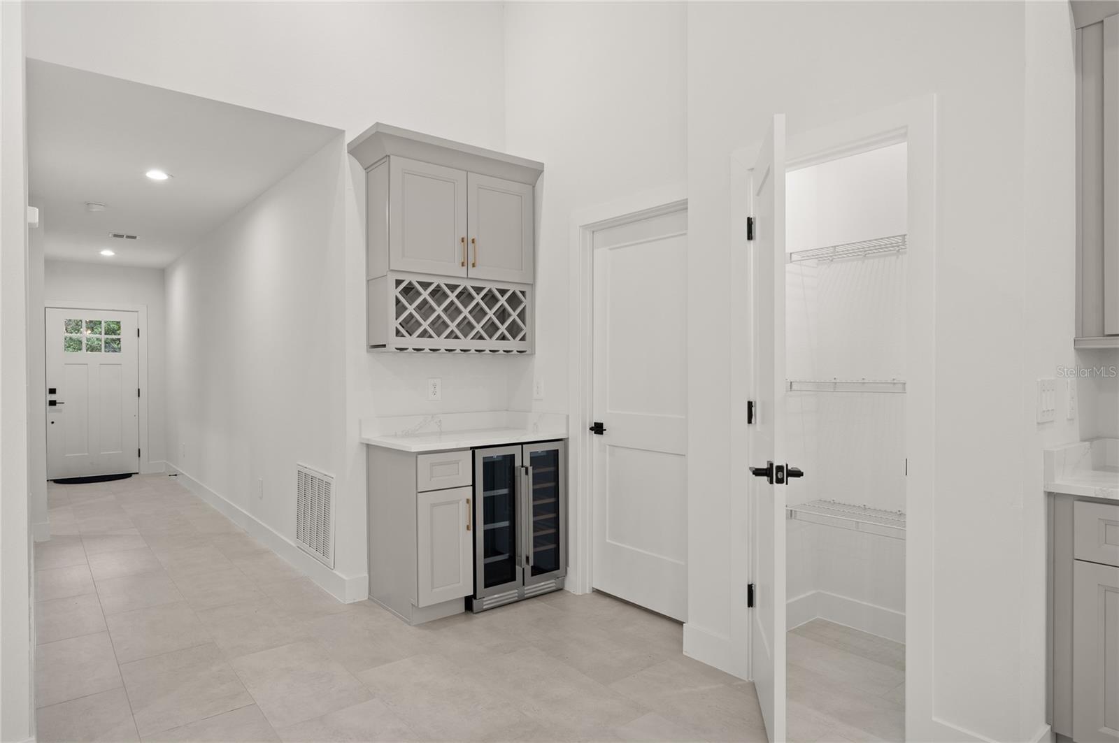 1186 7th St Property Photo 19