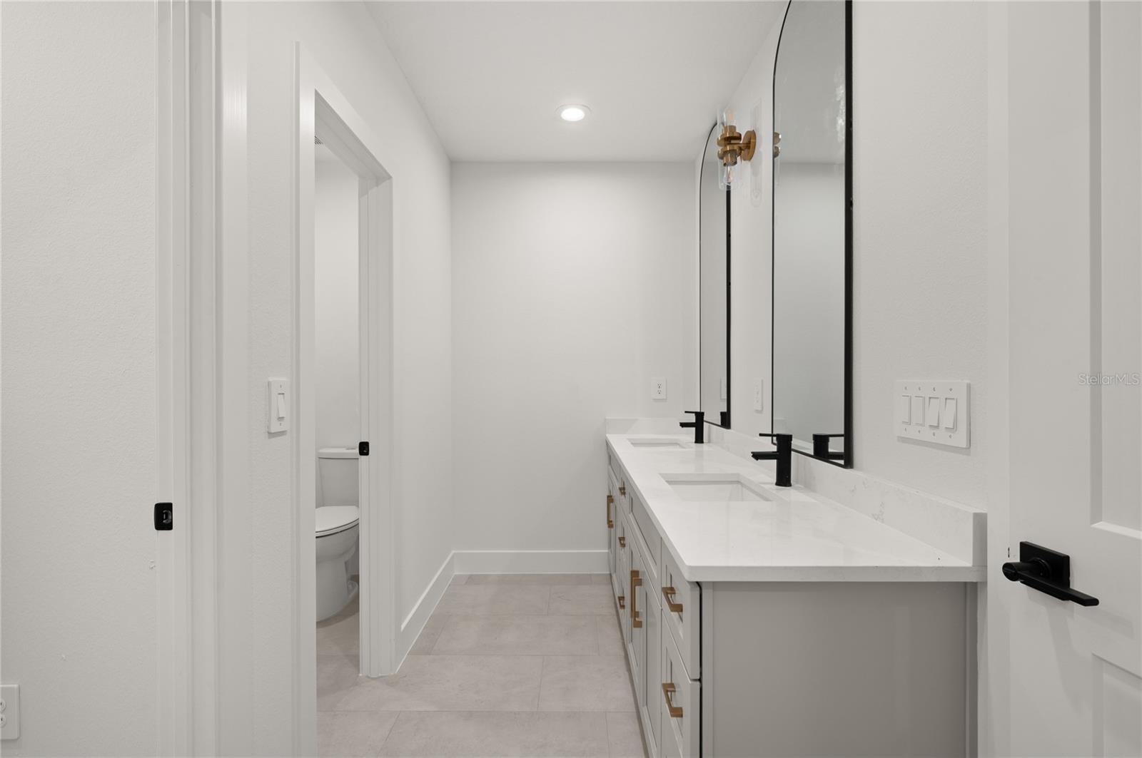1186 7th St Property Photo 31