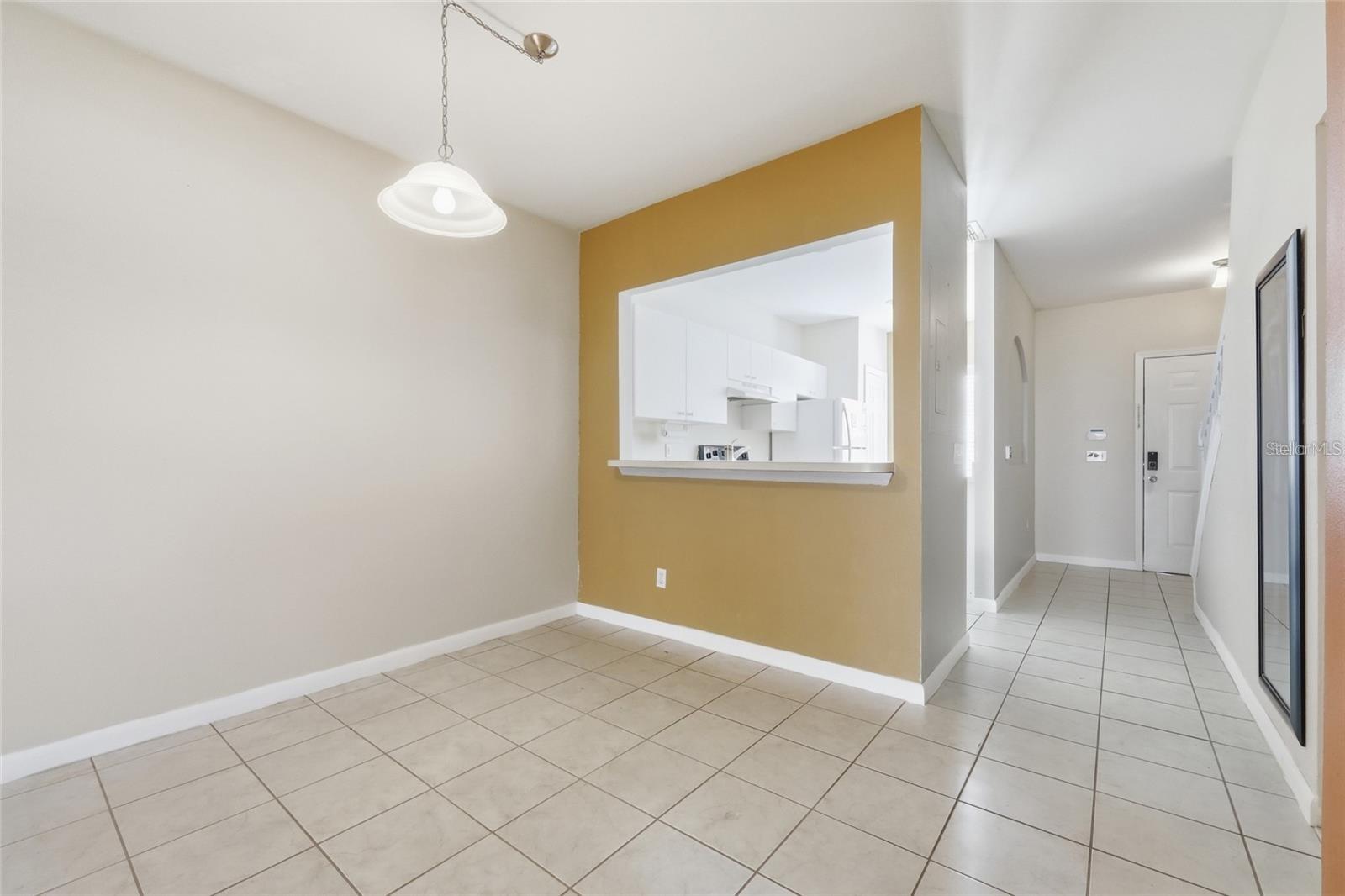 6998 Woodlake Dr Property Photo 7