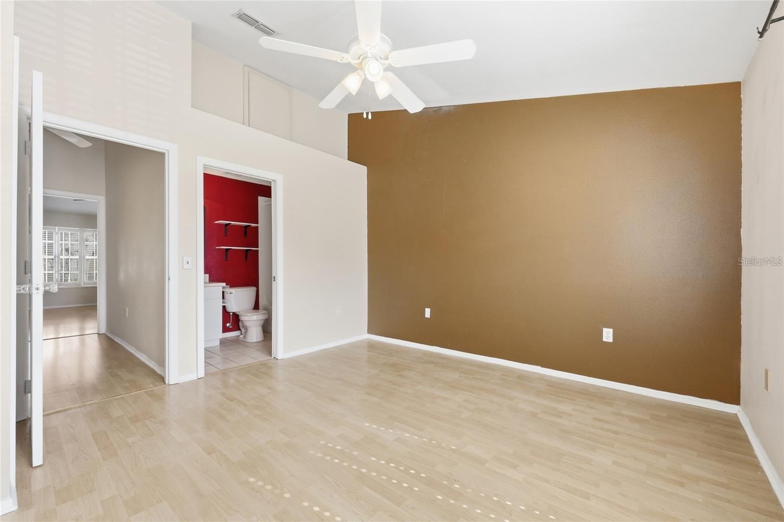 6998 Woodlake Dr Property Photo 22