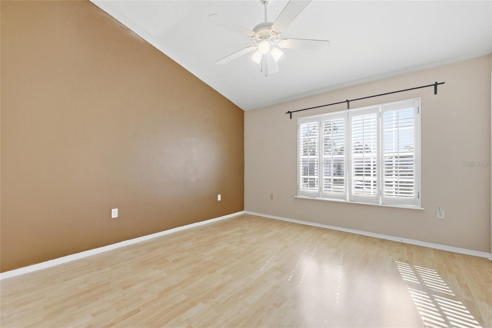 6998 Woodlake Dr Property Photo 23