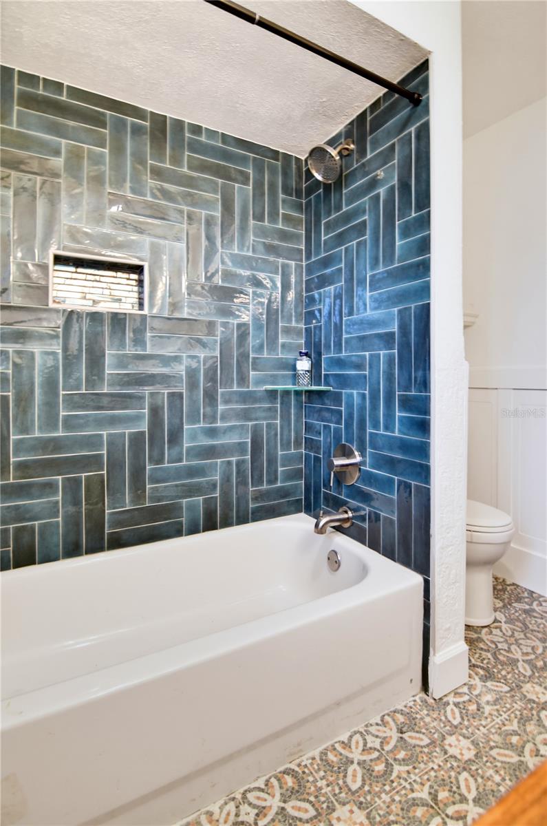 1611 Chestnut Ave Property Photo 33
