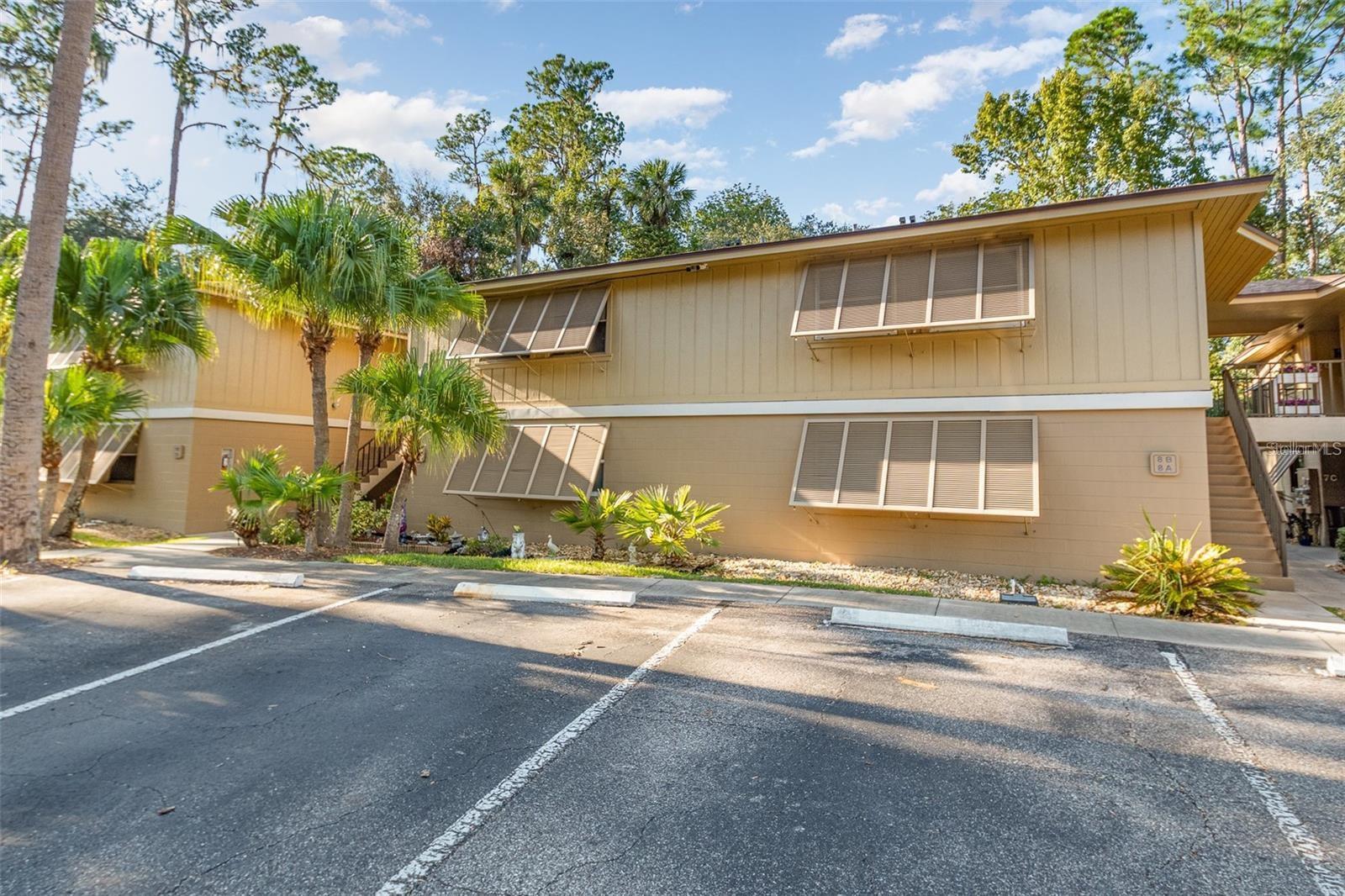 120 HIBISCUS WOODS CT #8D Property Photo 1