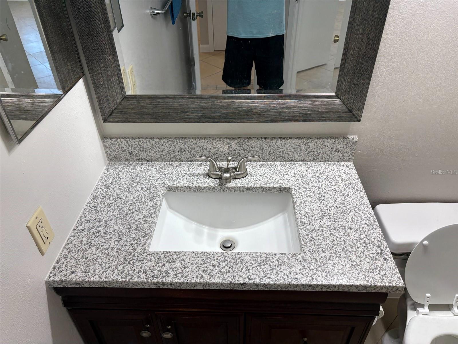 360 Lakepointe Dr #202 Property Photo 15
